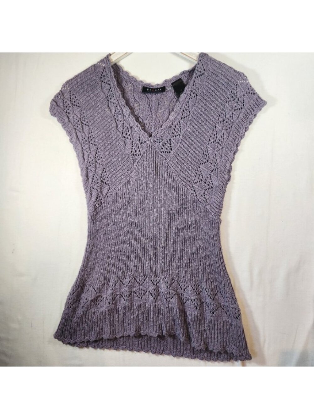 Axcess y2k Lavender Purple Pointelle Knit V-Neck Cap Sleeve Top Medium